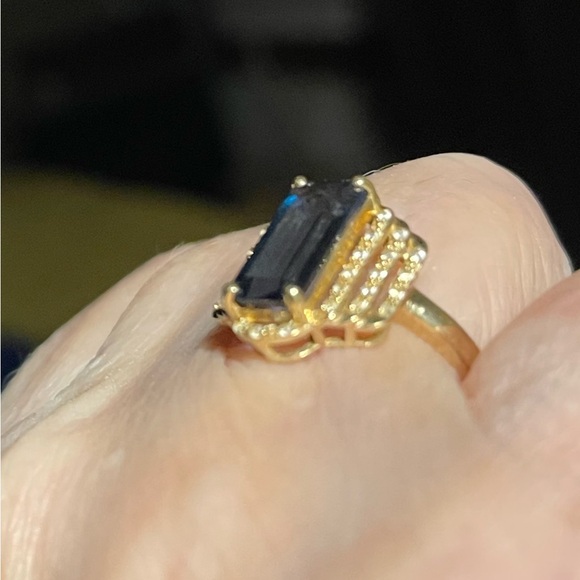 10k Gold Ring with London Blue topaz - Picture 3 of 5